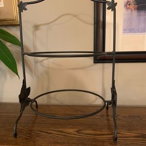 Longaberger two tier pie server